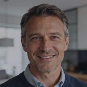 Sohn einer Patientin mit komplexem Pflegebedarf